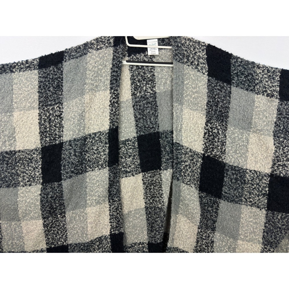 Woolrich Poncho Wrap Womens One Size Black Grey Buffalo Plaid Fringe Boucle Knit - Picture 5 of 7
